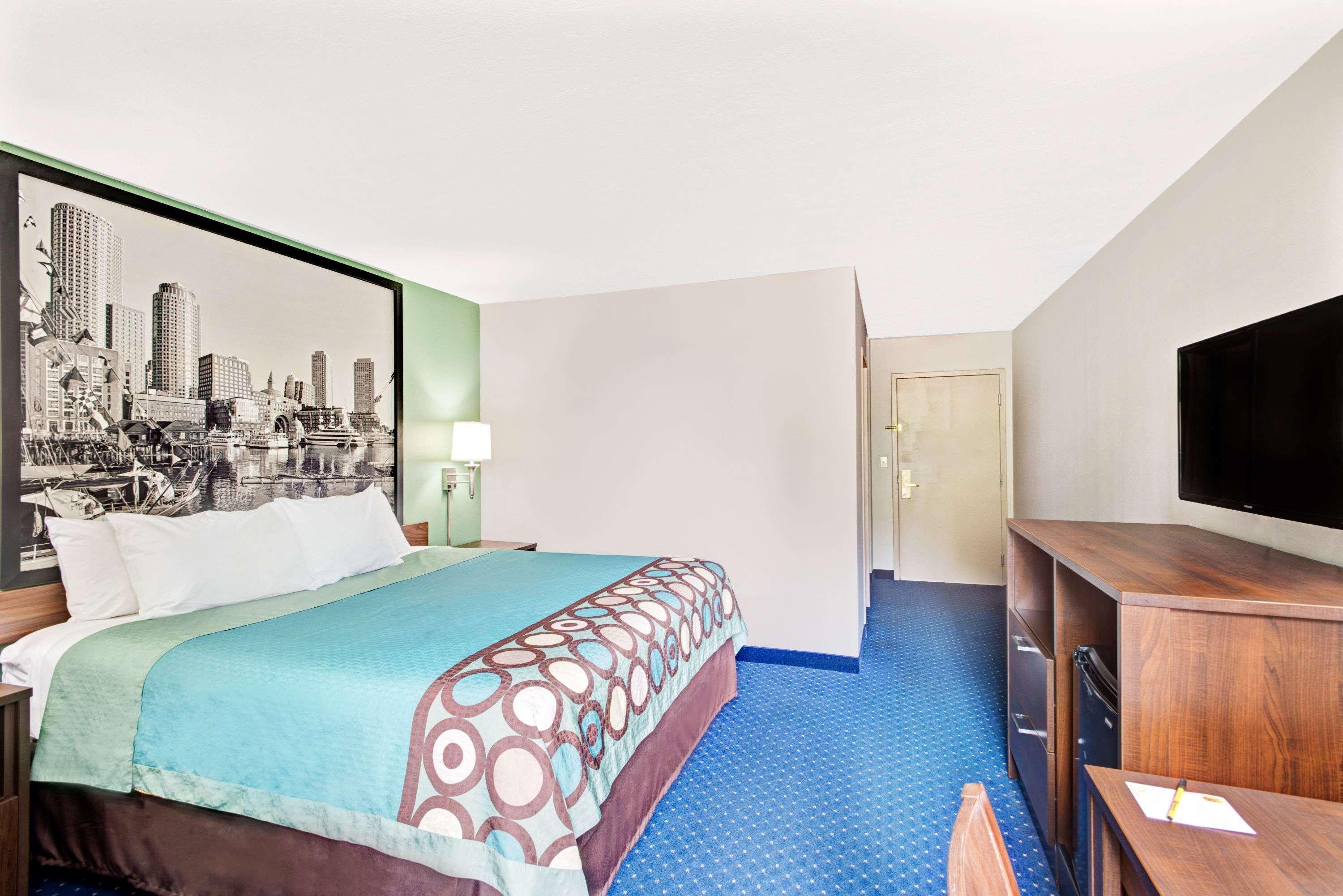 Hotel Super 8 By Wyndham Brockton Extérieur photo
